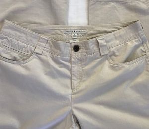 Tommy Hilfiger khaki capris